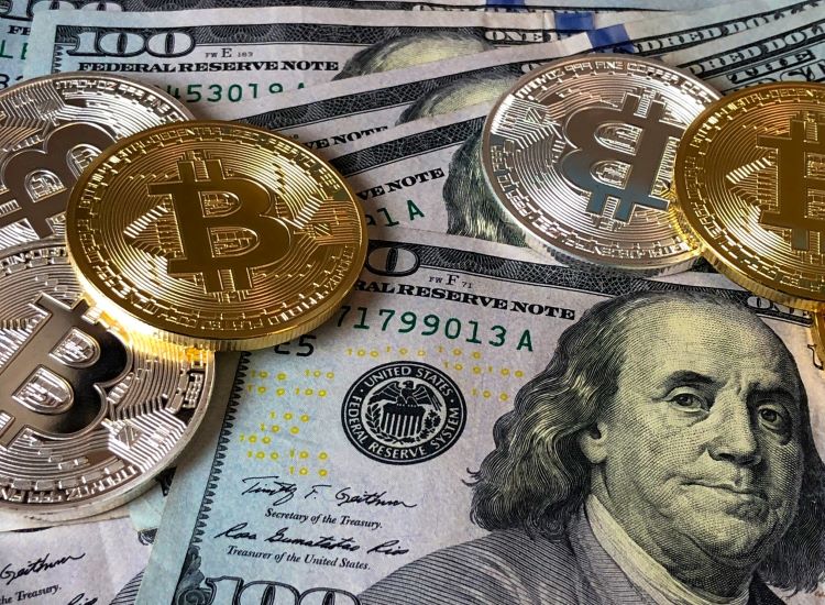 Is Bitcoin Similar to Gold? What Will Be the Value in the Future?